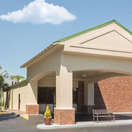 Days Inn By Wyndham Mt Pleasant-Charleston-Patriots Point Zewnętrze zdjęcie